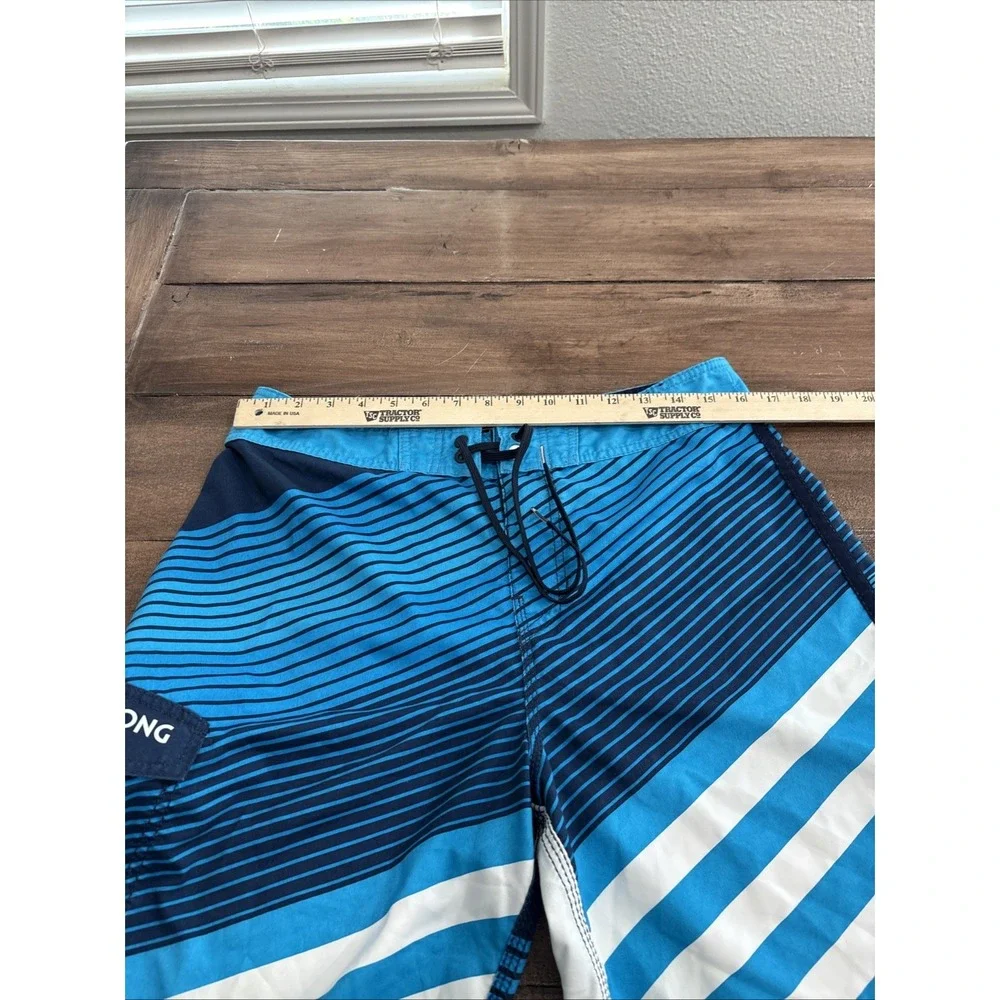Billabong Men‎ Blue Flat Front Outdoor Board Shorts Size 32